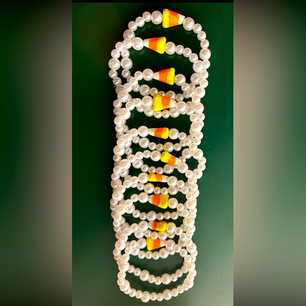🎃 10 Halloween beaded Bracelets (party pack)